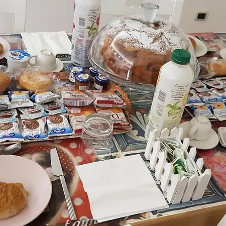 Alojamento de Acomodação e Pequeno-almoço Ameli Bari